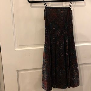 ADORABLE NEVER WORN VELVET DRESS!